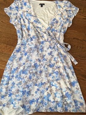 Express White Wrap Midi Dress with Blue and Gray Floral Print